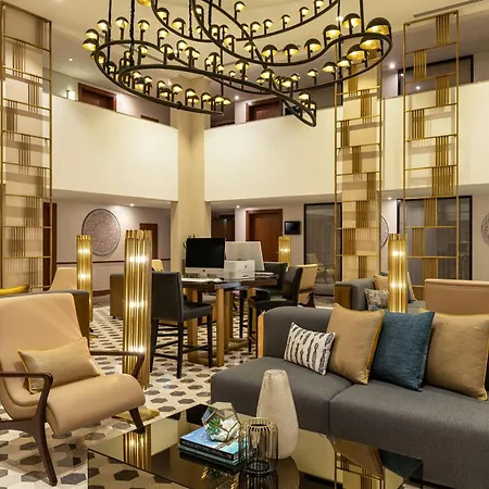Le Meridien Dubai Hotel & Conference Centre-3