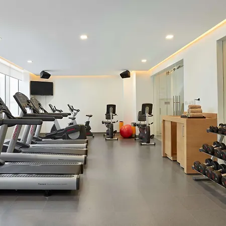 Hyatt Place Dubai Baniyas Square-2