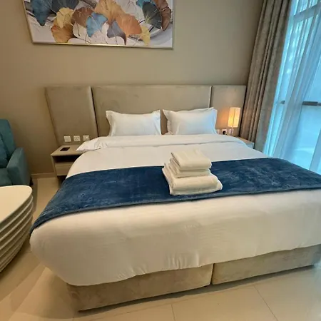 Dubai Palm Jumeirah - Free Infiniti Pool And Private Beach-3