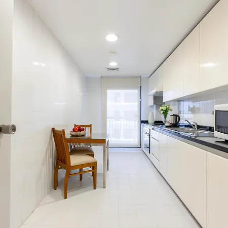 Golden Sands Hotel Apartments-3