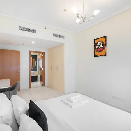 Trinity Holiday Homes - Sheikh Zayed Road Right Next To Financial Center Metro Station Exit 1-2