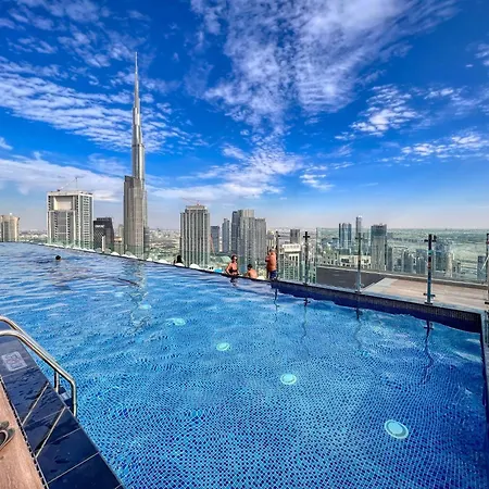 Highest Infinity Pool In Downtown Dubai-3