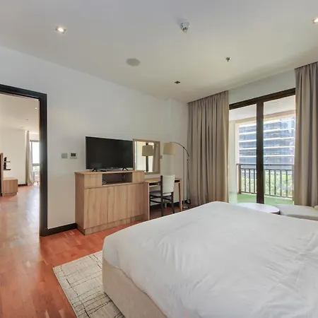 Luxe Getaways Royal Amwaj Palm Jumeirah Resort Apartment Holiday Home-2