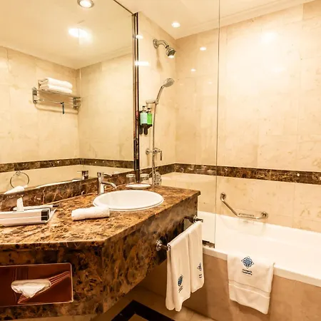 Royal Ascot Hotel-2