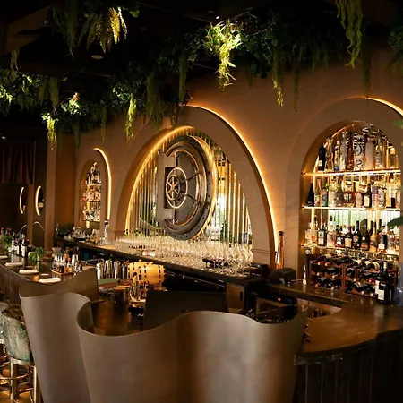 Renaissance Business Bay Hotel, Dubai-2