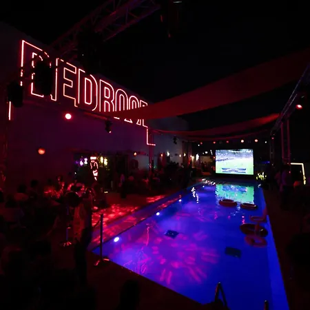 Radisson RED Dubai Silicon Oasis-2