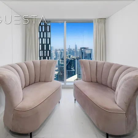 Cayan Tower, Dubai Marina-2