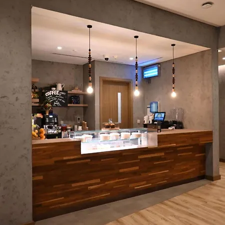 Mercure Dubai Gold District-2