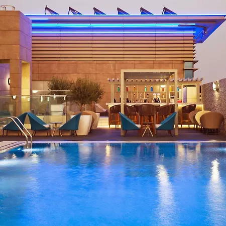 Novotel Bur Dubai - Healthcare City-2