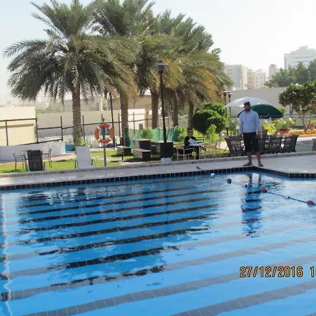 بيت شباب دبي-3