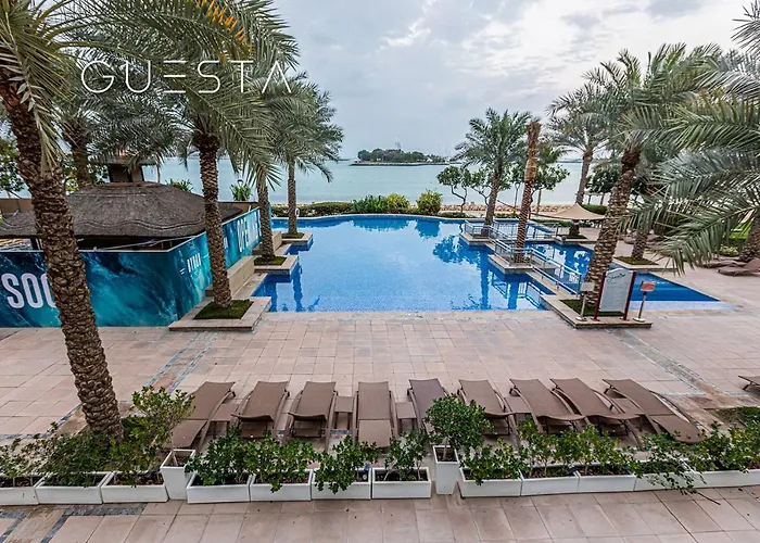 Shoreline The Palm, Free Beach & Pool Access
