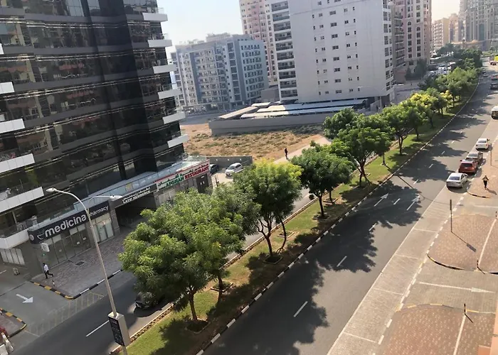 Private Room With Swimming Pool, Sauna, Jacuzzi & Steaming Dubaï