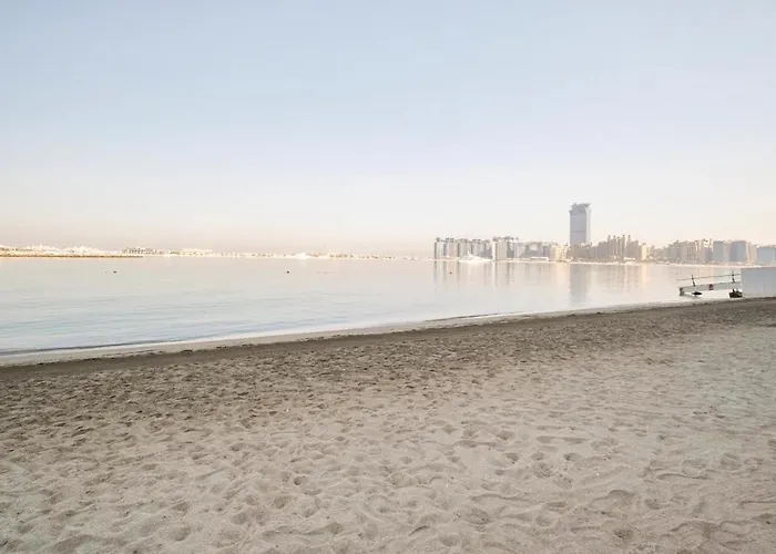 Luxurious Beachfront Apartment Dubai, United Arab Emirates