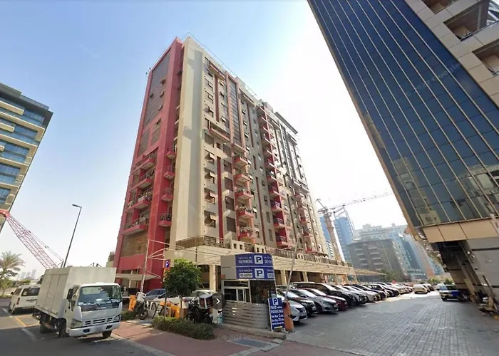 Double Window Partition Room In Tecom Near Metro