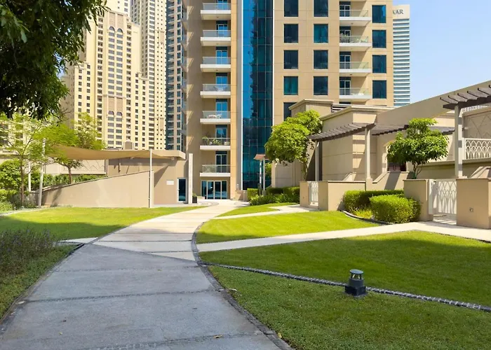 Boutique Apartment Sea Views - Dubai Marina