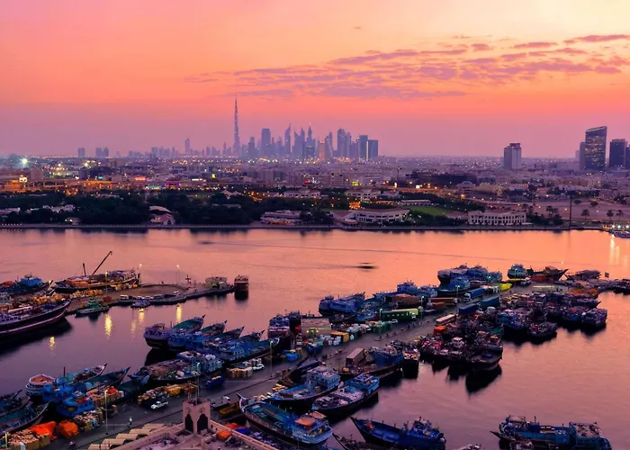 Rove City Centre, Deira Dubái, Emiratos Árabes Unidos