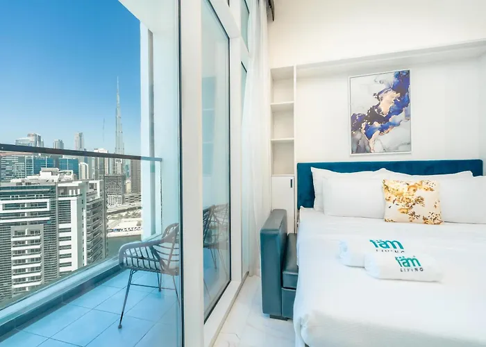Fam Living - Bayz Tower By Danube - Business Bay