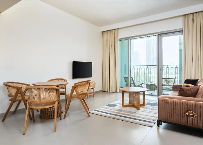 Bellavista s Holiday Homes Llc - Downtown Views II Tower 1 Modern 2Br Downtown City View
