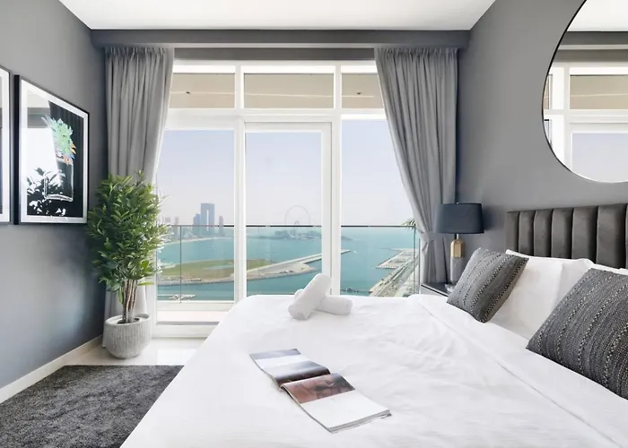Marina Skyline View & Dubai Harbour Beachfront, United Arab Emirates