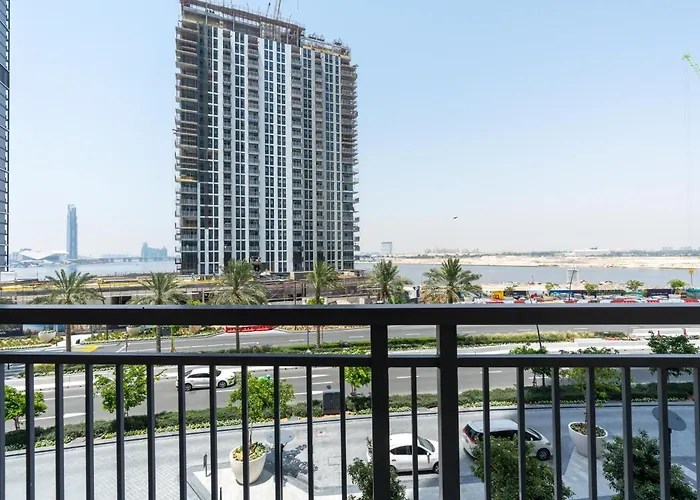 Globalstay Creek Rise Tower Elegant Apartments