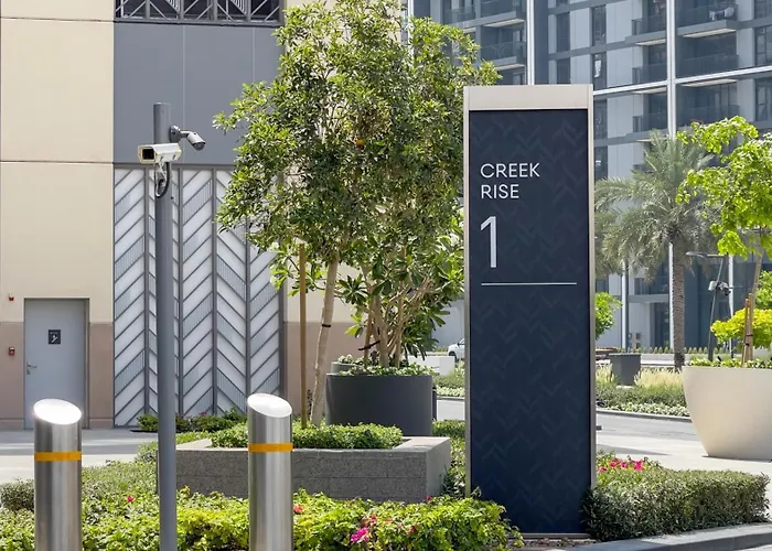 Globalstay Creek Rise Tower Elegant Apartments