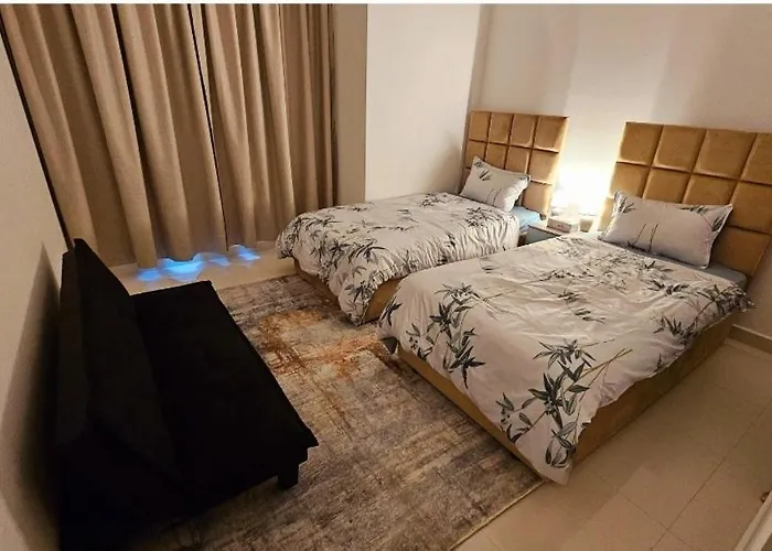 Deluxe Villa Rooms Near Airport