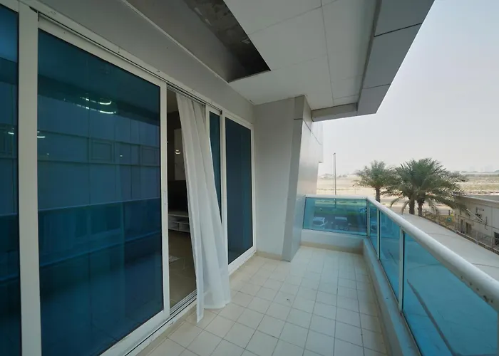 Spacious Modernized 2 Bedroom Apartments By Taskeen Holiday Homes