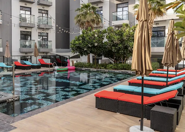 Izzzi Life Mint Holiday Home