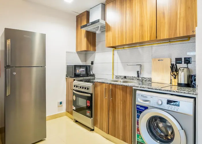 1Bhk , 5 Mins From Dxb Airport & Metro