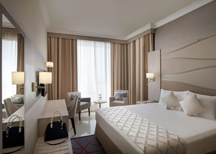 Two Seasons Hotel & Apartments Dubai, Emiratele Arabe Unite