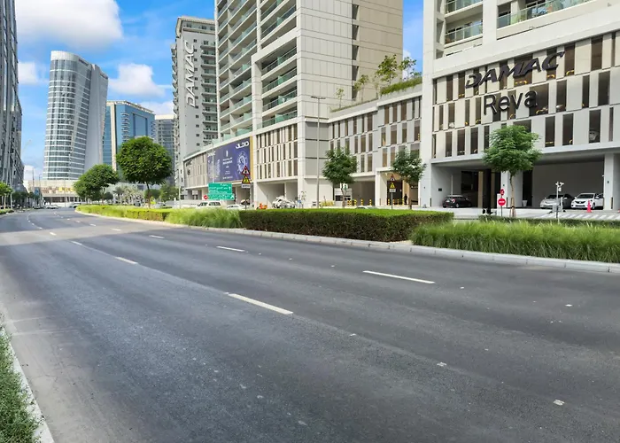 Burj Khalifa And Canal Views - Luxury Apartments For Rent In Dubai Business Bay, الإمارات العربية المتحدة