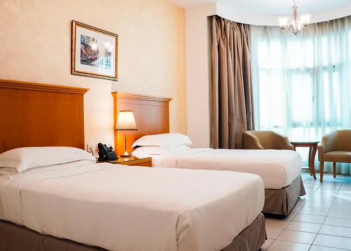 Roda Al Murooj Residences Dubai, Emirados Árabes Unidos