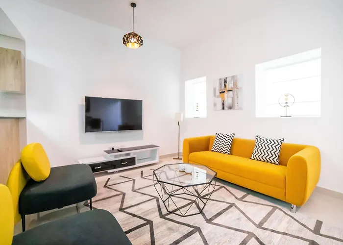 Continental Tower, Dubai Marina - Luton Vacation Homes