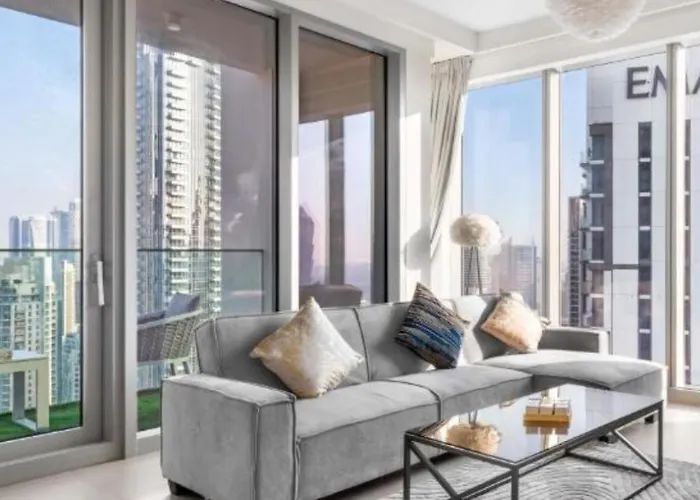 Luxury 4-Bed Escape In Downtown Dubai That Sleeps 9