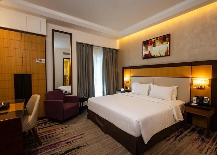 Golden Tulip Media Hotel