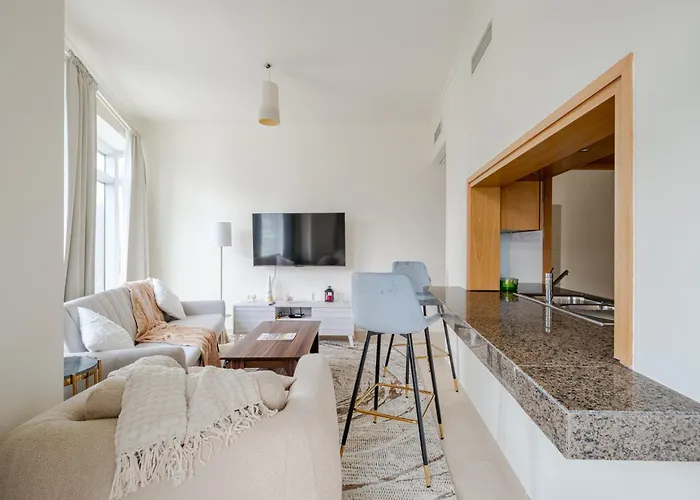 2Br Luxury Apartment In Downtown Opposite Mall And Fountain Entrance