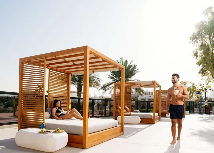 Rove La Mer Beach, Jumeirah Dubai, Emiratele Arabe Unite