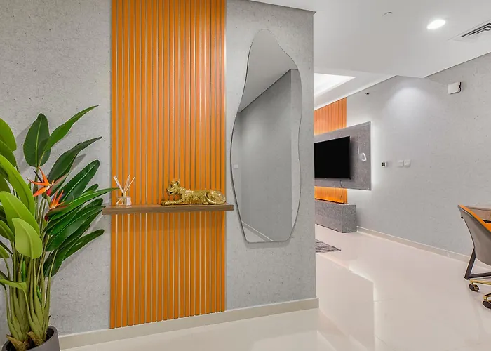 Luxury s With Rooftop Pool In Paramount Hotel Midtown By Aurora