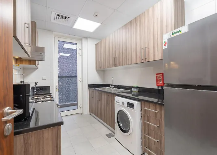 Heaven Crest Holiday Homes: Downtown Suites Near Dubai Mall & Burj Khalifa