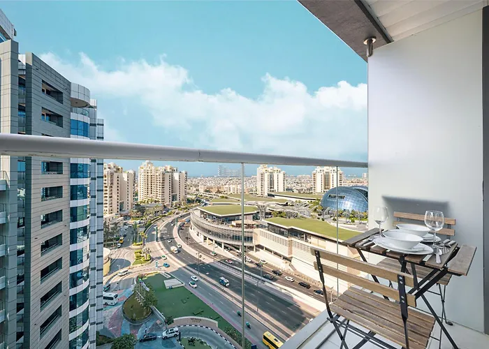 First Class Apartments In Seven Palm With Direct Access To The West Palm Beach And Nakheel Mall