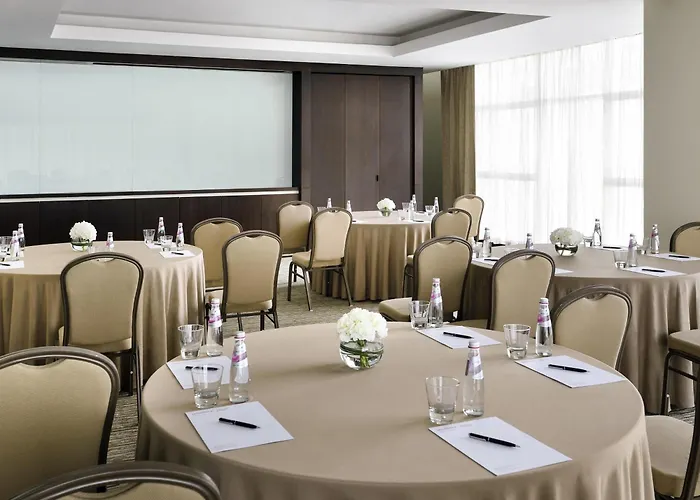 Moevenpick Hotel Jumeirah Lakes Towers Dubai, Emirados Árabes Unidos