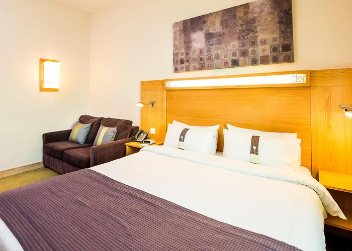 Holiday Inn Express Dubai Airport By Ihg