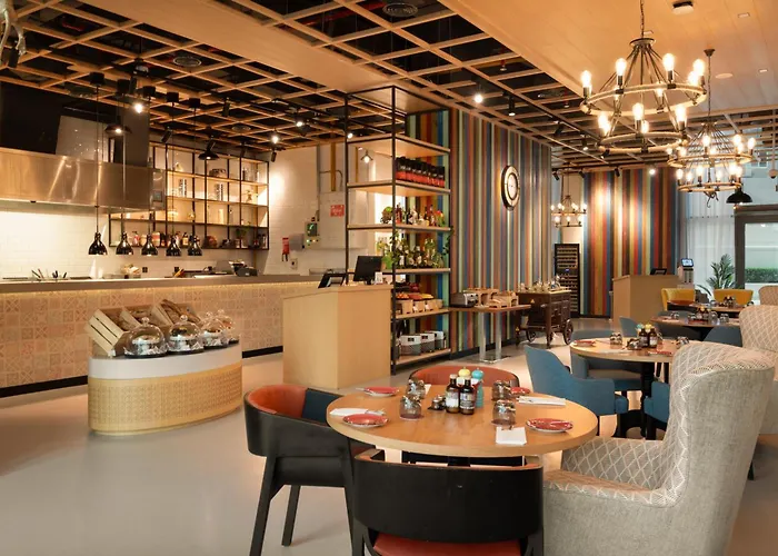 Nh Collection Dubai The Palm