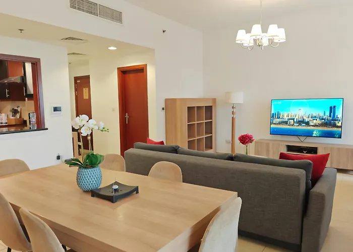 Beautiful 2Br & 4Br Apartments On Jbr Beach, Walking Distance To Bluewaters Island - By Sunkissed Holiday Homes