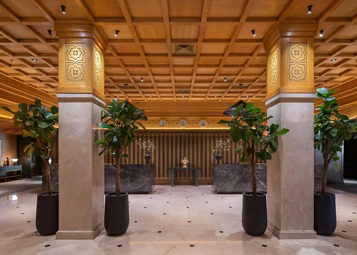 Radisson Blu Hotel, Dubai Deira Creek