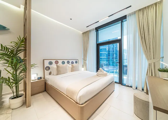 Luxury Studios With Burj Khalifa View Or Canal View - Marquise Square Tower
