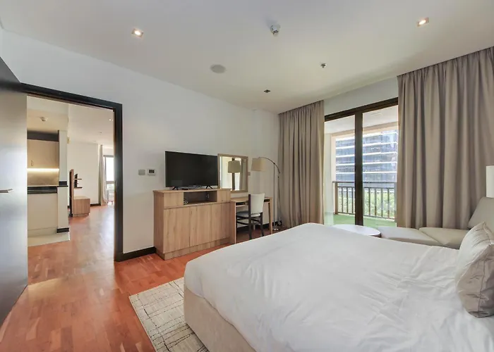 Luxe Getaways Royal Amwaj Palm Jumeirah Resort Apartment Holiday Home