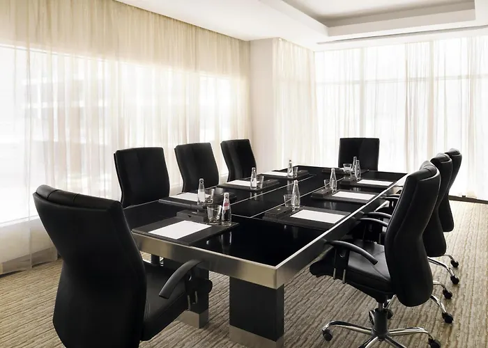 Moevenpick Hotel Jumeirah Lakes Towers Dubai